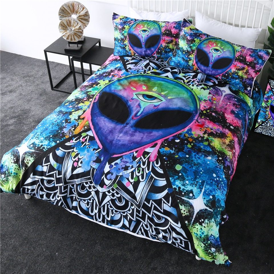 Trippy Alien Bedding Set